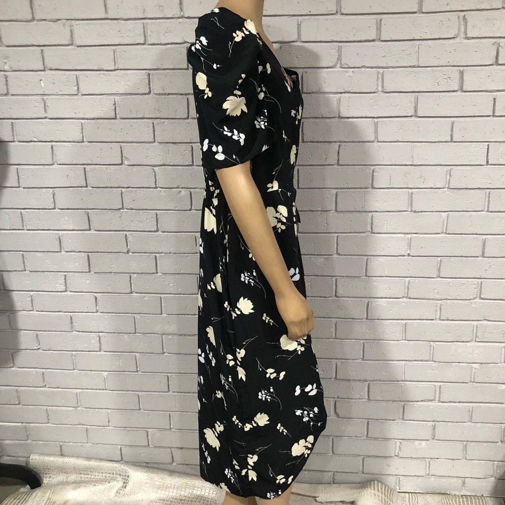 Miss Selfridge Women’s Floral Wrap Front Dress - Picture 2 of 10